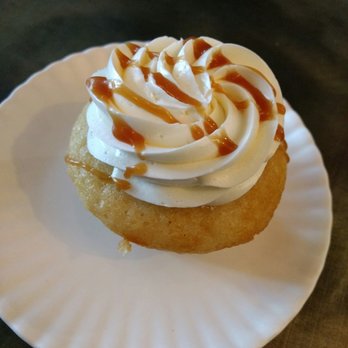 Molly's Cupcakes - Salty caramel - Cupcakes Near Me - Chicago, Illinois Molly's Cupcakes - Salty caramel - Cupcakes Near Me - Chicago, Illinois