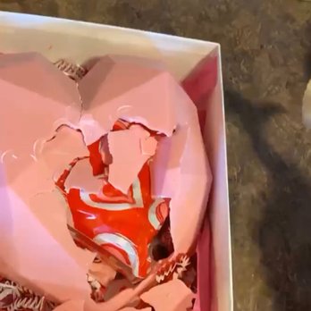 Sugahrush Berries - a broken box of candy - Desserts Near Me - Overland Park, Kansas