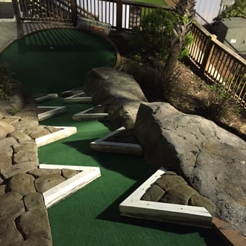 Runaway Bay - Last golf hole - Mini Golf Near Me - Murrells Inlet, South Carolina Runaway Bay - Last golf hole - Mini Golf Near Me - Murrells Inlet, South Carolina