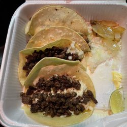 Changos - These are carne asada tacos from changos. Excuse me what is this? So dry so simple. So trash. The tacos in New Mexico are so trash.