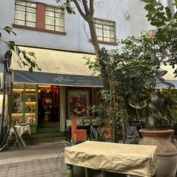 Café Toscano - Restaurant doorway