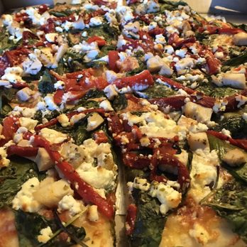 Pizzamunno - Amalfi Medium Pizza - Pizza Near Me - Oshawa, Ontario Pizzamunno - Amalfi Medium Pizza - Pizza Near Me - Oshawa, Ontario
