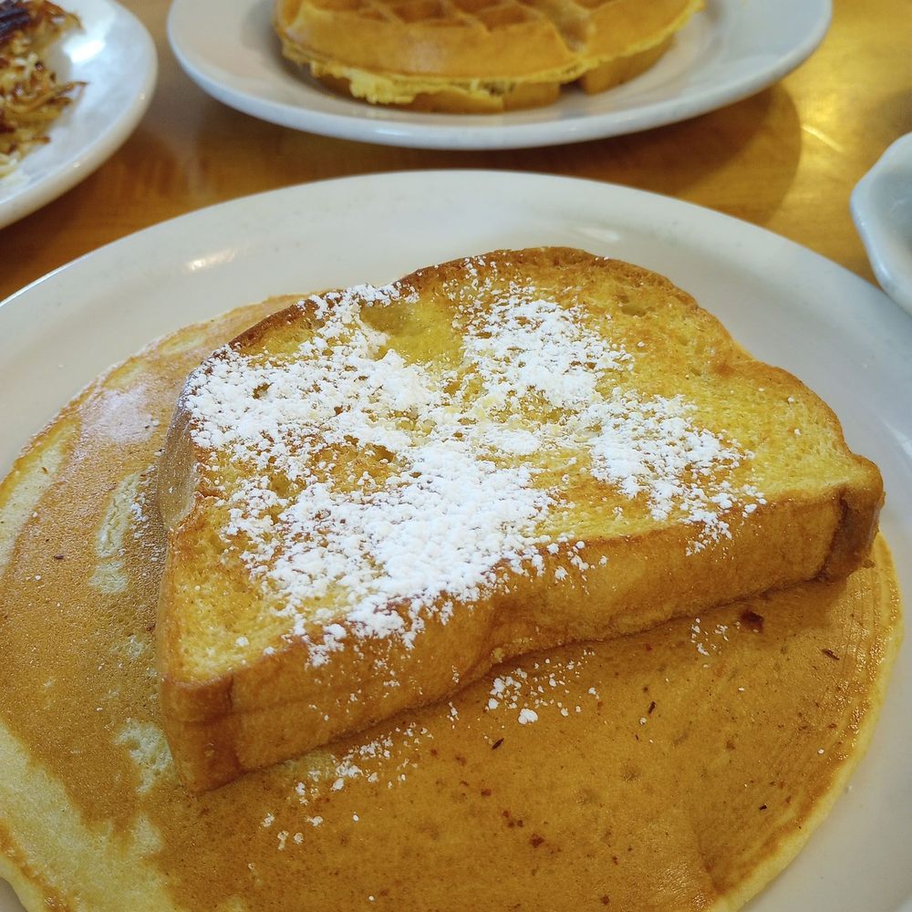 Cozy Oaks Restaurant - Breakfast & Brunch Near Me - Lakeland, Florida Cozy Oaks Restaurant - Breakfast & Brunch Near Me - Lakeland, Florida