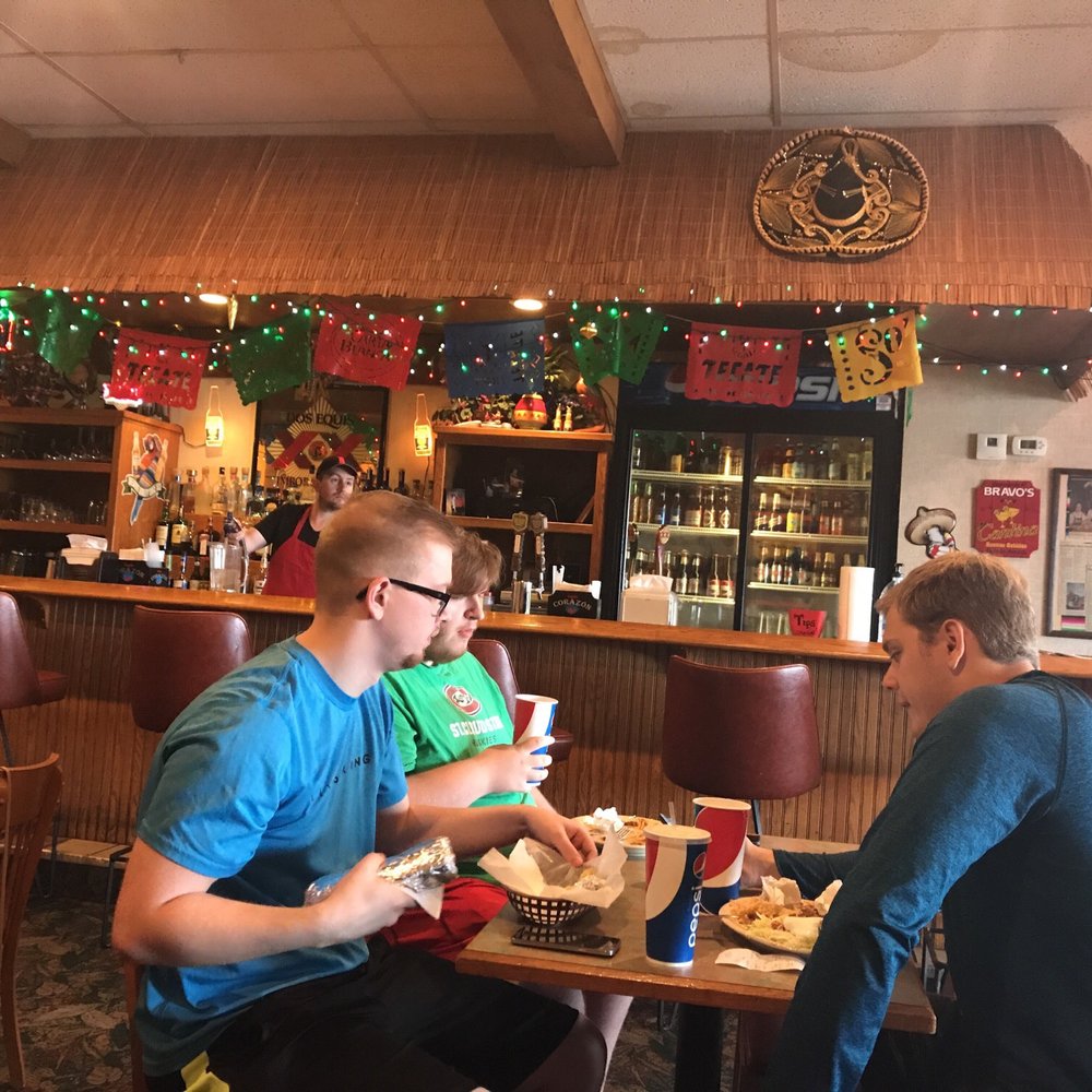 Bravo Burrito - Bar - Mexican Near Me - Saint Cloud, Minnesota