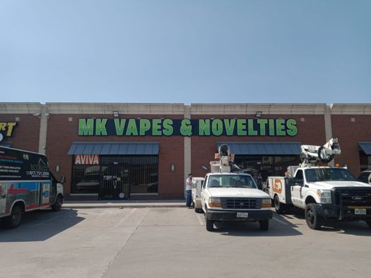 elf bar vape uk MK Distro main image 0
