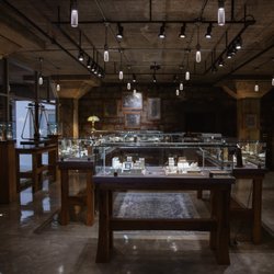Hugo Kohl Jewelry Boutique - The HUGO KOHL Jewelry Boutique
