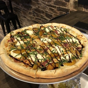 Flappy's Pizza - The Peachza - Pizza Near Me - Sonora, California