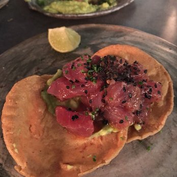 Breddos Tacos - Tuna sashimi tostadas - Street Vendors Near Me - London, XGL