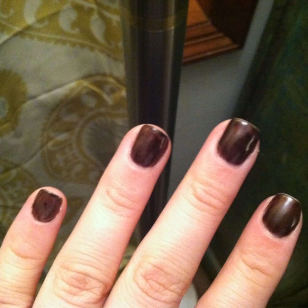 Bad gel mani! Cleaned the polish off my skin but extremely thin and streaky!!! Bad gel mani! Cleaned the polish off my skin but extremely thin and streaky!!!