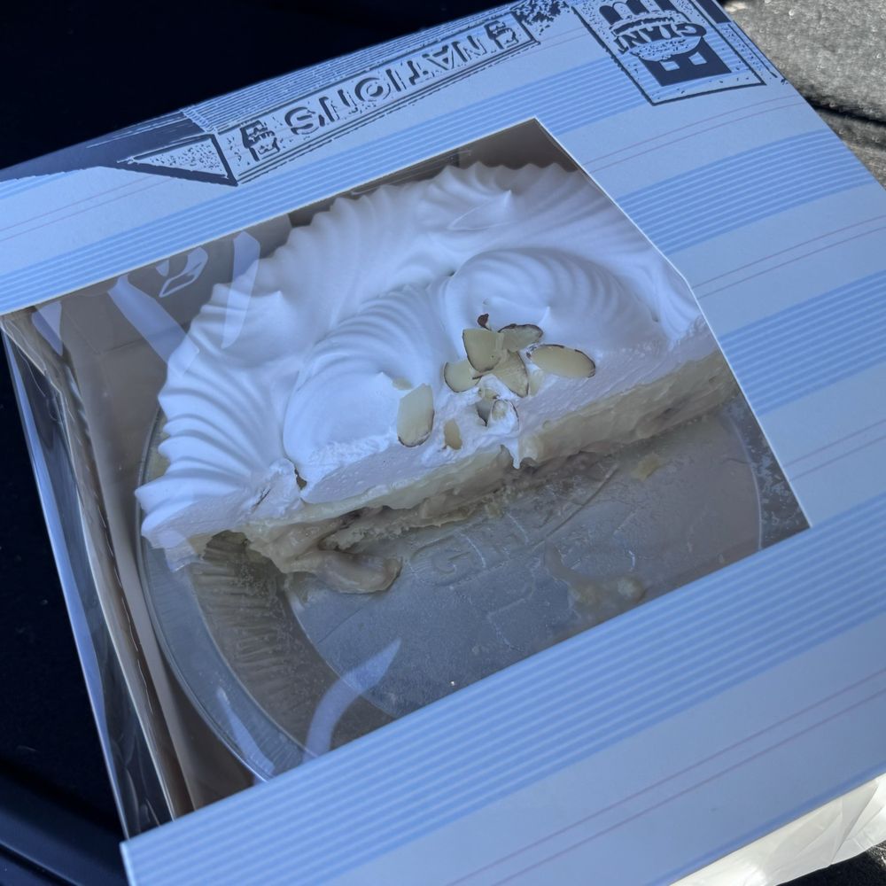 Nation's Giant - Half BANANA CRÈME PIE (HALF) - Burgers Near Me - Elk Grove, California