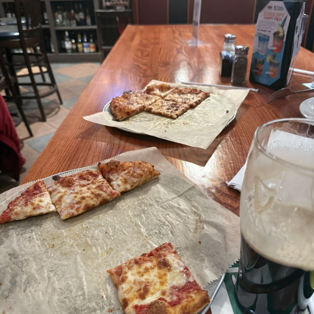 Uno Pizzeria & Grill - Pizza and Beer - Pizza Near Me - Clifton, New Jersey Uno Pizzeria & Grill - Pizza and Beer - Pizza Near Me - Clifton, New Jersey