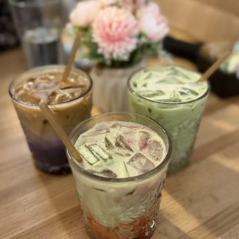 Cebu Chicago - Ube latte, strawberry matcha, banana matcha - Filipino Near Me - Chicago, Illinois