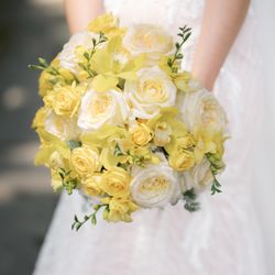 12th Street Florist - yellow and cream bridal bouquet