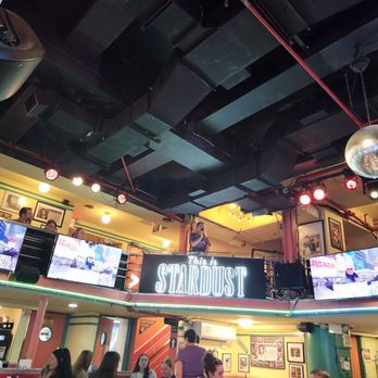 Ellen's Stardust Diner - Diners Near Me - New York, New York Ellen's Stardust Diner - Diners Near Me - New York, New York