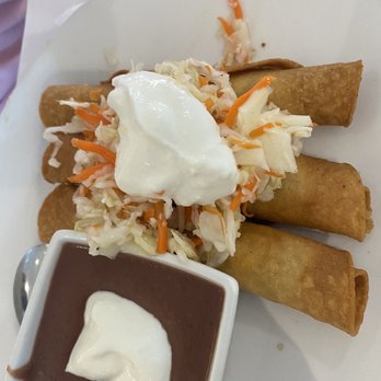 Madrono Restaurant - Taquitos - Latin American Near Me - Miami, Florida Madrono Restaurant - Taquitos - Latin American Near Me - Miami, Florida