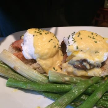 Bonefish Grill - Surf & Turf Eggs Benedict - Seafood Near Me - Metairie, Louisiana Bonefish Grill - Surf & Turf Eggs Benedict - Seafood Near Me - Metairie, Louisiana