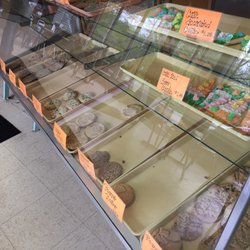 Renzema's Bakery - Baked goods