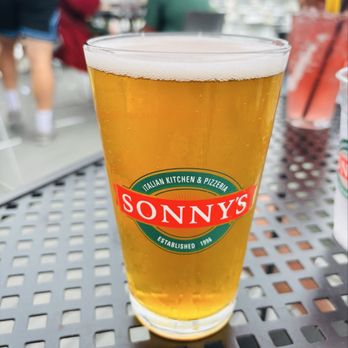 Sonny's Pizzeria - Pizza Near Me - Sturgeon Bay, Wisconsin