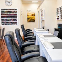 Lumi Nails & Spa