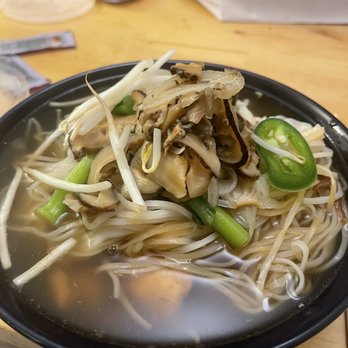 Lucy's - Vietnamese Near Me - Brooklyn, New York