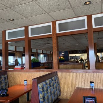 Red Lobster - Interior - Seafood Near Me - Shenandoah, Texas