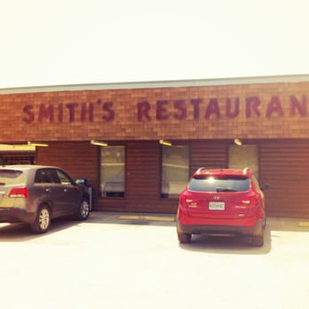 Smith's Short Stop - American Near Me - Collins, Missouri