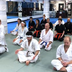 Ronin Kai Karate - Class meditation