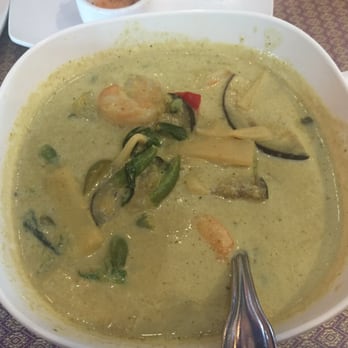 Thai Cuisine - Green curry with Jumbo shrimp - Thai Near Me - Austin, Texas Thai Cuisine - Green curry with Jumbo shrimp - Thai Near Me - Austin, Texas