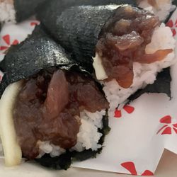 Yelp Elite Perk: Free Plate Lunch From Sparky's Food Company - Fresh new rolls from Patsy's!