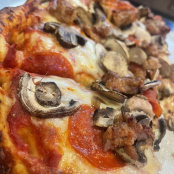 Rio's Pizza - Pizza Near Me - Montebello, California Rio's Pizza - Pizza Near Me - Montebello, California