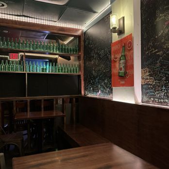 UnderGround Kitchen - Interior decoration - Beer Bar Near Me - Federal Way, Washington UnderGround Kitchen - Interior decoration - Beer Bar Near Me - Federal Way, Washington