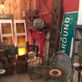 Vintage 205 - Some of the antiques and vintage items. - Used, Vintage & Consignment Near Me - Johnson City, Texas Vintage 205 - Some of the antiques and vintage items. - Used, Vintage & Consignment Near Me - Johnson City, Texas