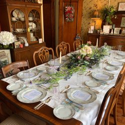 Hydrangea Cottage Tea & Gifts - Afternoon Tea in the front room