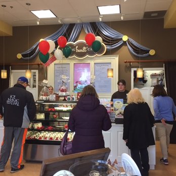 Nothing Bundt Cakes - Nothing Bundt Cakes Elmhurst Interior - Bakeries Near Me - Elmhurst, Illinois