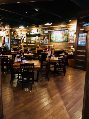 Famous Dave's Bar-B-Que by null