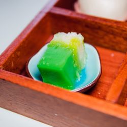 Cafe le Majestik - 2-tone Coconut Pandon Layer Sticky Rice Cake