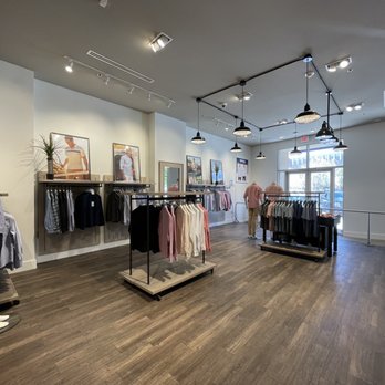 UNTUCKit - Men's Clothing Near Me - Albuquerque, New Mexico
