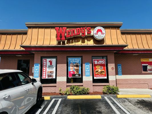 Wendy's by null