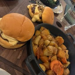 Finer sliders with root veggies