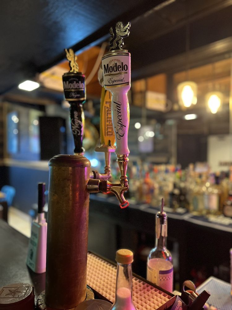 La Casa Mania Mexican Street Food & Bar