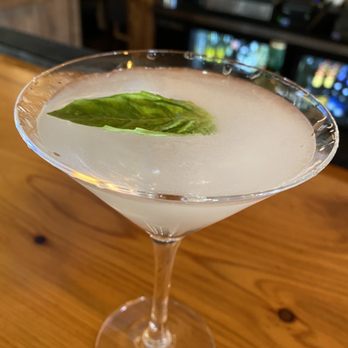Longleaf Craft Kitchen & Bar - Basil martini - Bars Near Me - Wimberley, Texas Longleaf Craft Kitchen & Bar - Basil martini - Bars Near Me - Wimberley, Texas