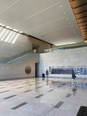 Money Museum by null