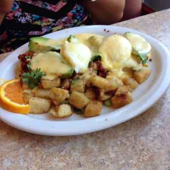 The Coffee Cup Cafe - Eggs Benedict - American Near Me - Long Beach, California