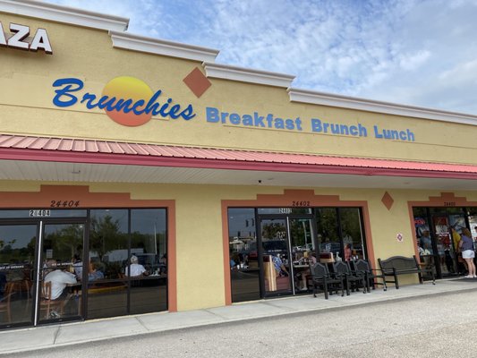 Brunchies Breakfast, Brunch & Lunch by null