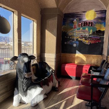 Mom's Diner - Breezeway / waiting area - Diners Near Me - Pahrump, Nevada Mom's Diner - Breezeway / waiting area - Diners Near Me - Pahrump, Nevada