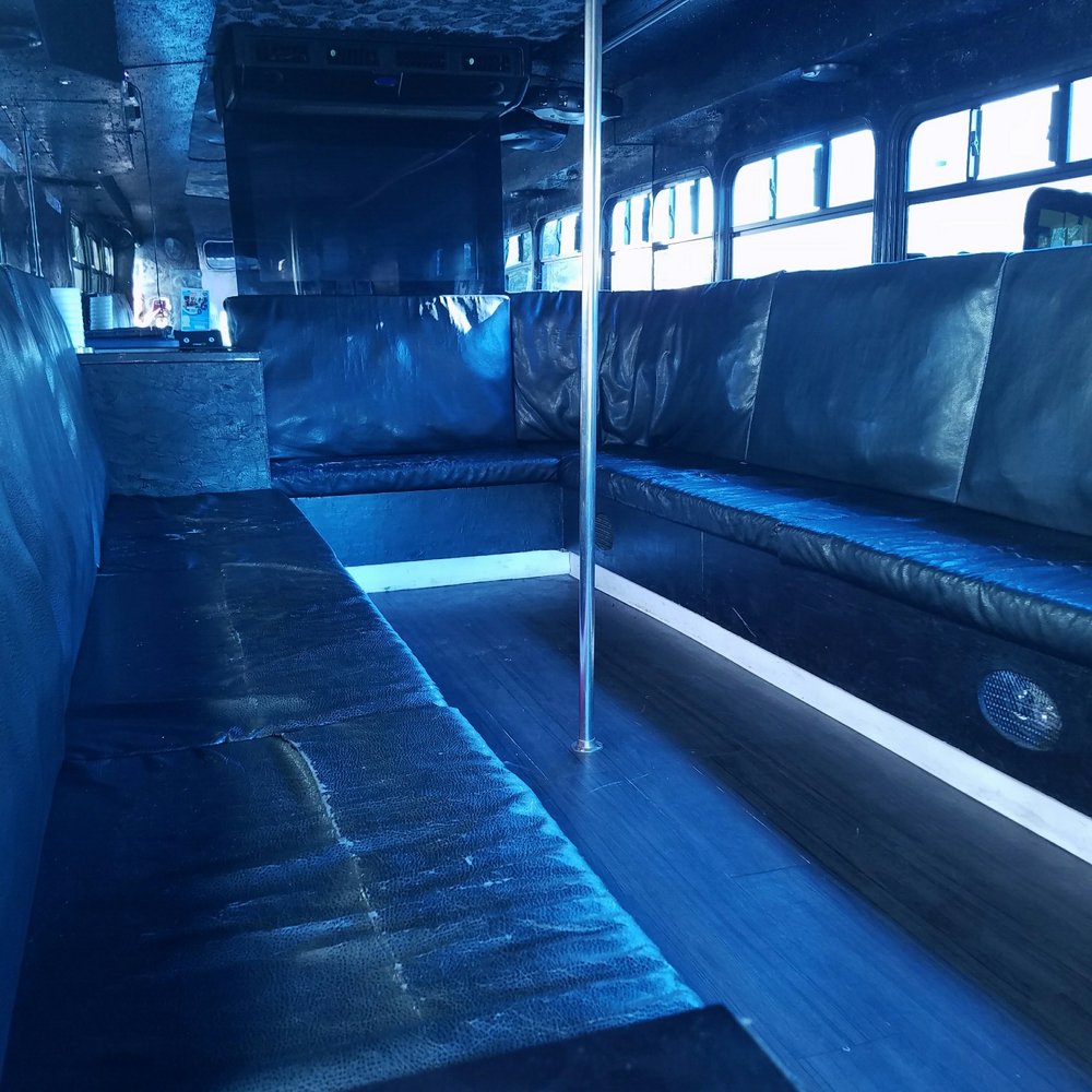 Ride and Crawl - Party Bus Rentals Near Me - Jacksonville, Florida Ride and Crawl - Party Bus Rentals Near Me - Jacksonville, Florida