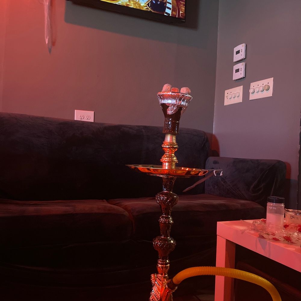 a hookah in a living room a hookah in a living room