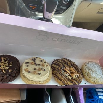 Crumbl - Summerville - Celebrate cookies - Bakeries Near Me - Summerville, South Carolina Crumbl - Summerville - Celebrate cookies - Bakeries Near Me - Summerville, South Carolina