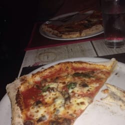 Onlywood Pizzeria Trattoria - Yum! Authentic Italian pizza, the best Caesar in key west and a good selection of wines.