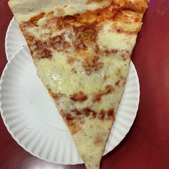Benny Tudino's - Plain slice - Pizza Near Me - Hoboken, New Jersey